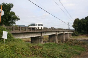 200m下流に架替える清南橋