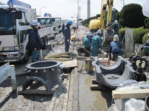 浦安市内の液状化被害の様子