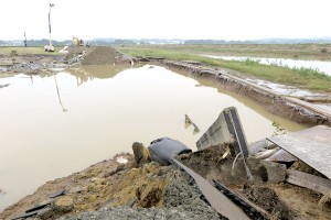 吉田川の堤防決壊箇所(大郷町粕川地区)