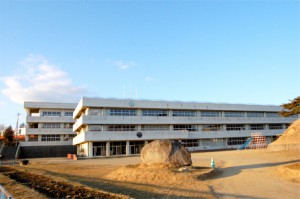 大規模改修が計画されている志津川小学校