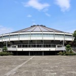 現地で建て替える県総合スポーツセンター体育館